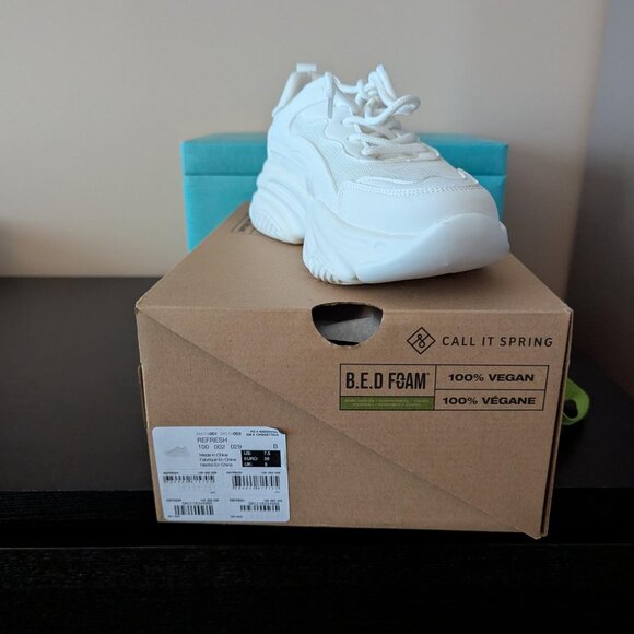Women's Call it Spring - White Bed Foam Vegan Chunky Sneakers 7.5 - Picture 7 of 8